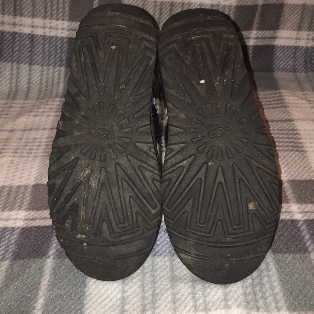 Ugg Black & Off White Crochet Boots Sz 6 - Picture 7 of 7